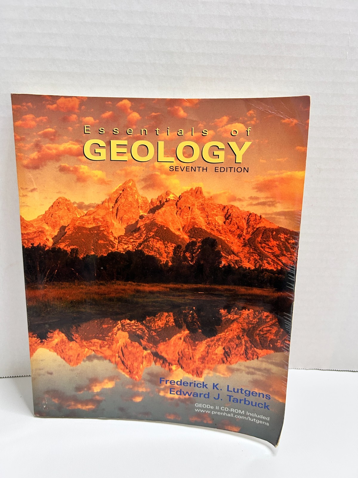 Essentials of Geology Seventh Edition Stephen Marshak Paperback No CD