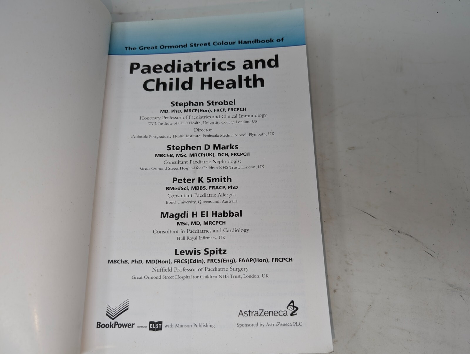 The Great Ormond Street Color Handbook of Paediatrics and Child Health (204)