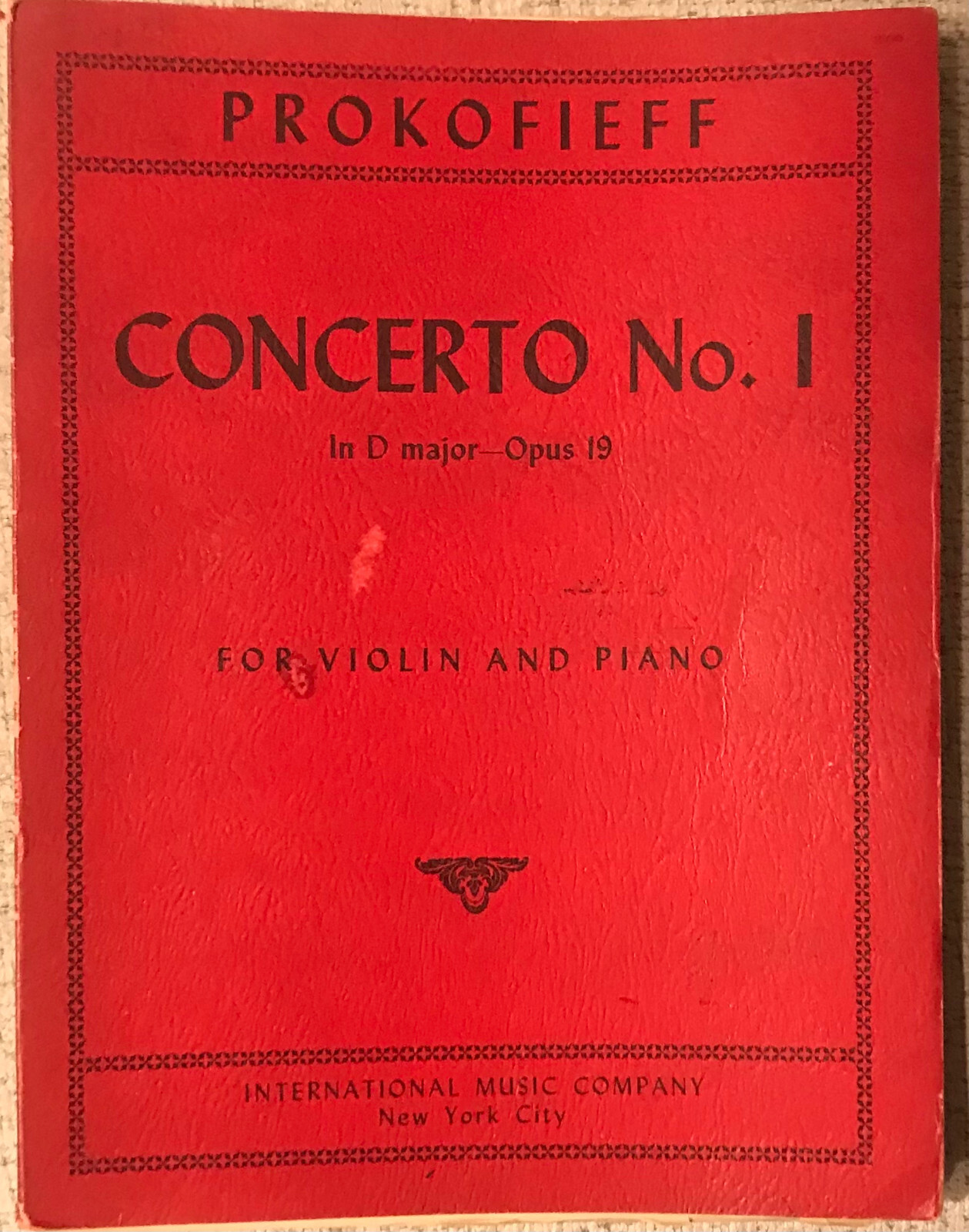 PROKOFIEFF “VIOLIN CONCERTO NO. 1 IN D MAJOR, OPUS 19” W/ SEPARATE VIOLIN PART