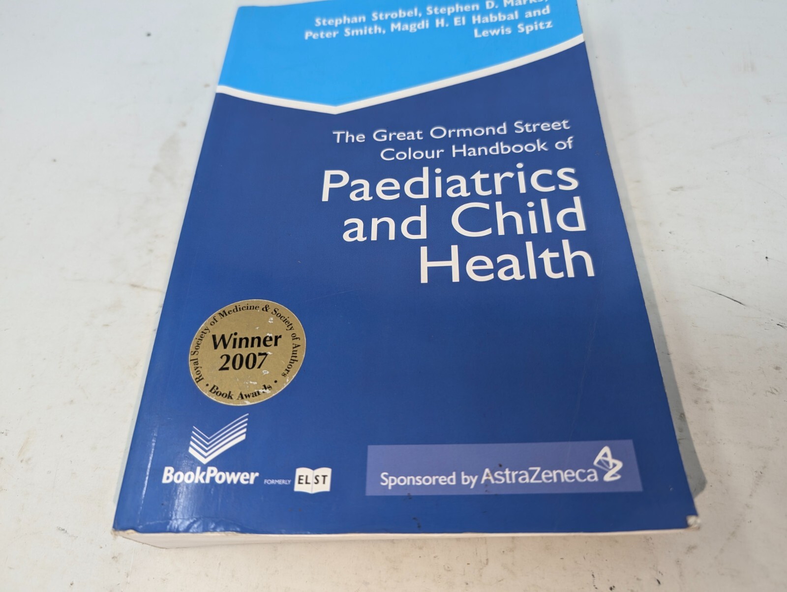 The Great Ormond Street Color Handbook of Paediatrics and Child Health (204)