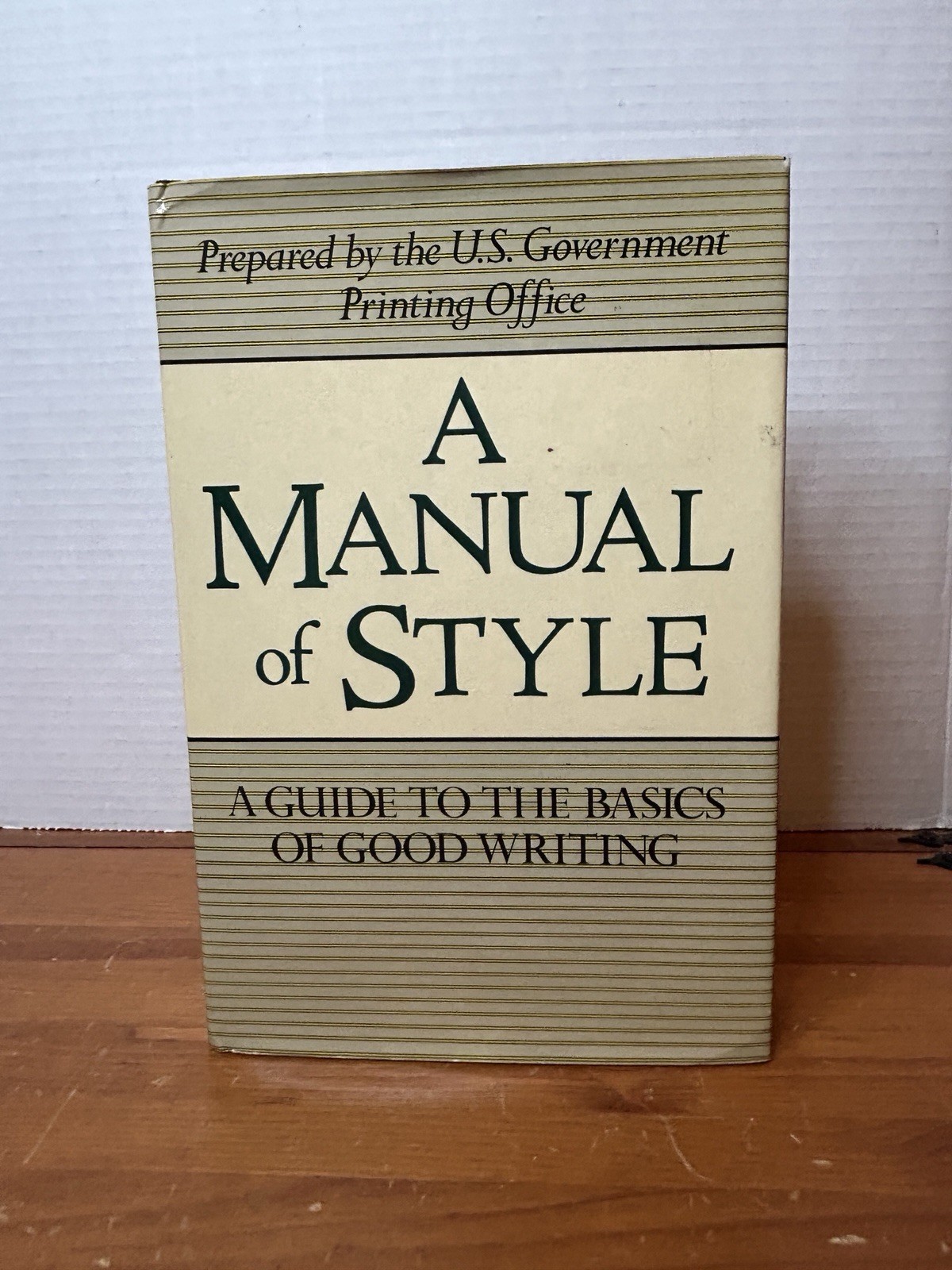 Manual of Style by U. S. Government Printing Office Staff (1993, Hardcover)