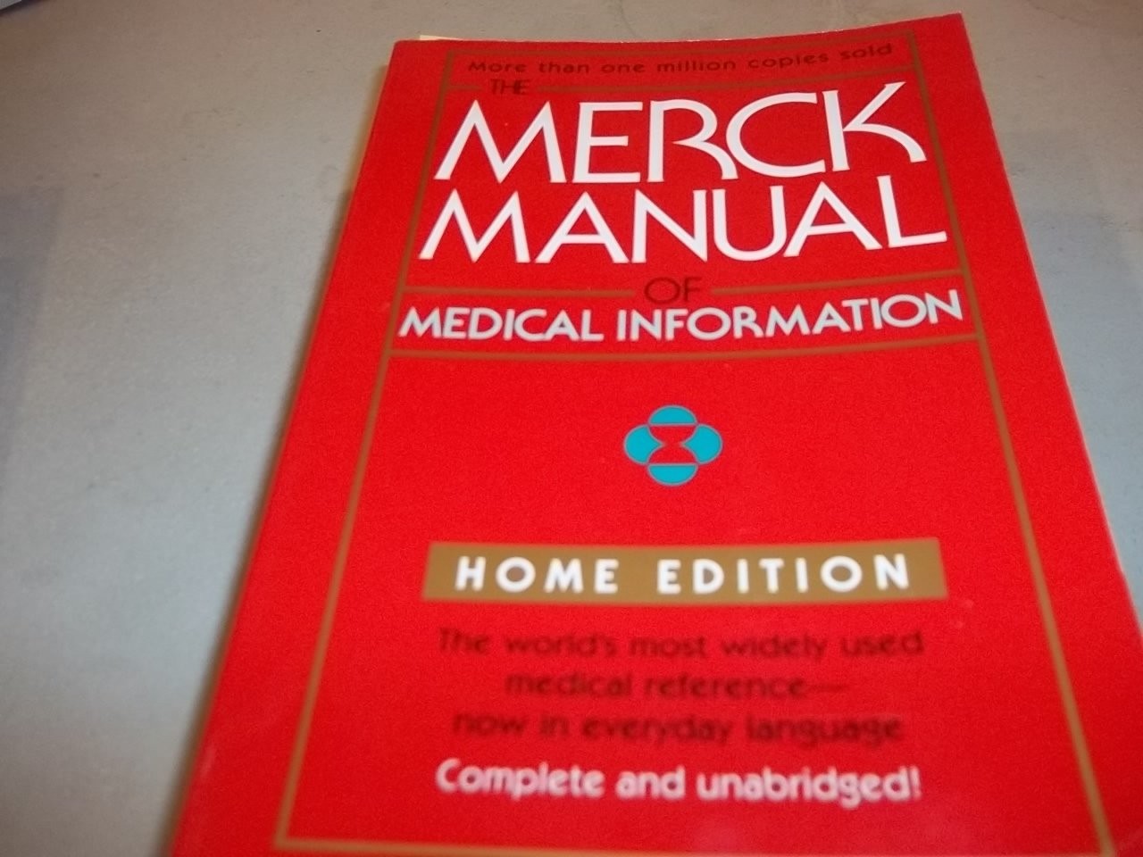 The Merck Manual of Medical Information – Robert Berkow – Book – Very Good