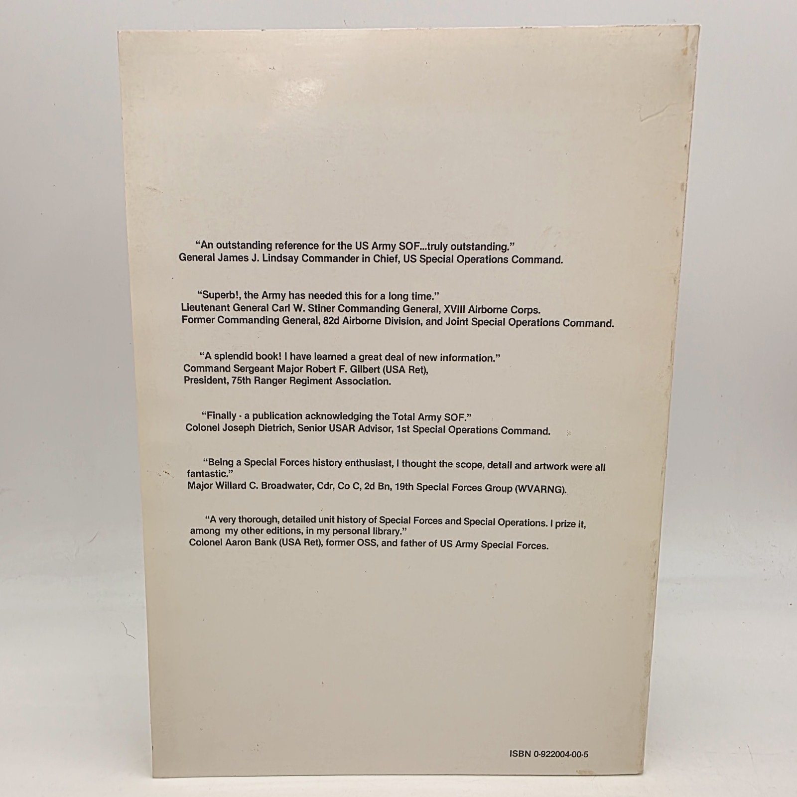 A Concise History of U. S. Army Special Ops Forces Lineage and Insignia *SIGNED*