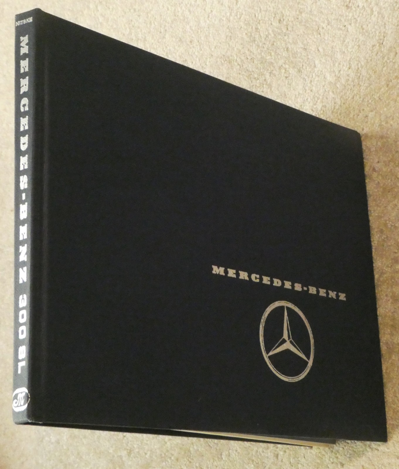 Mercedes Benz 300 SL Hardcover Book W Robert Nitske 1974 First Printing Manual