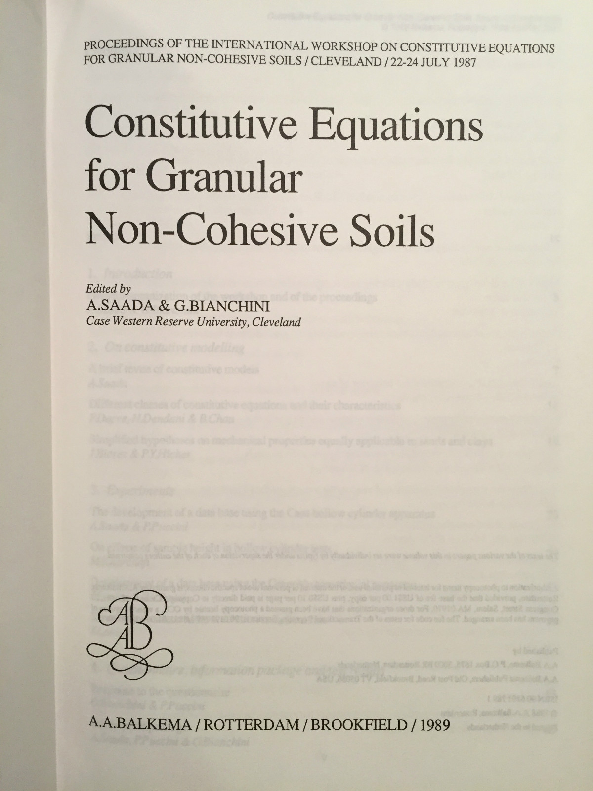 Constitutive Equations for Granular Non-Cohesive Soils – Saada Bianchini 1988 HC