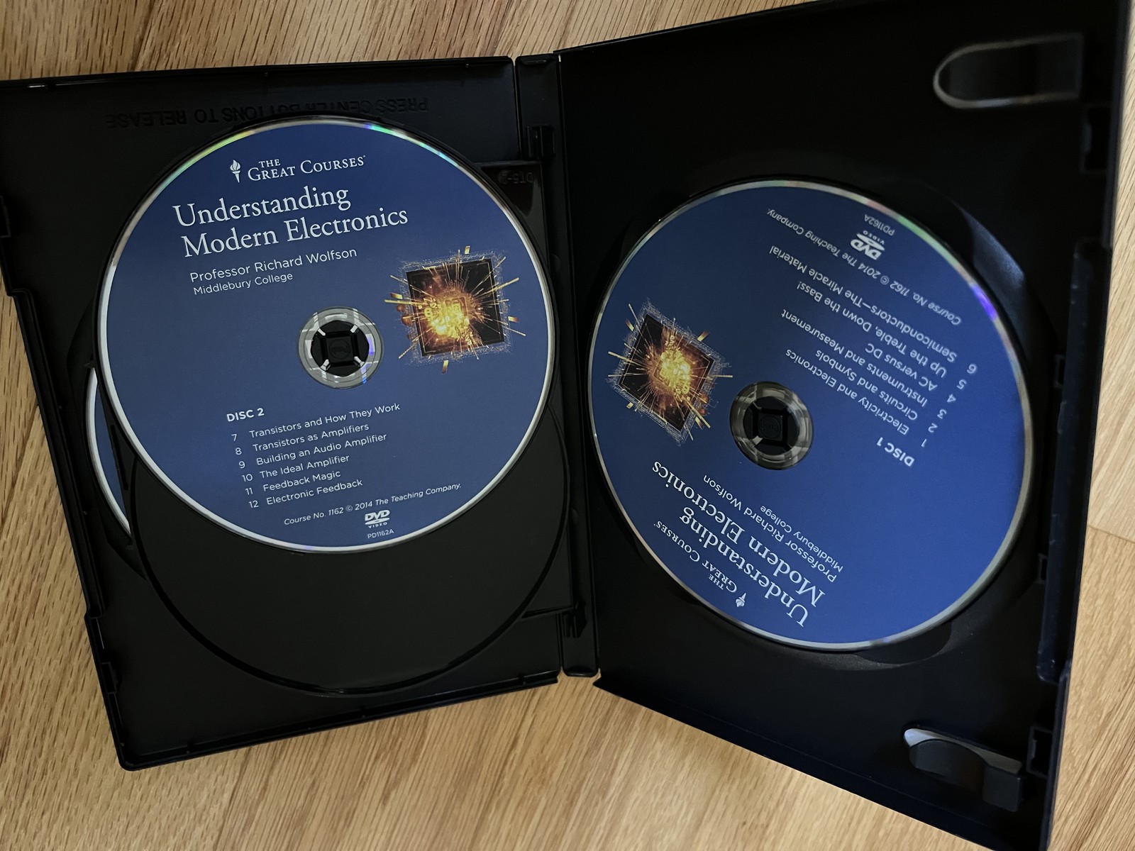 The Great Course: Understanding Modern Electronics by Richard Wolfson DVD/Book