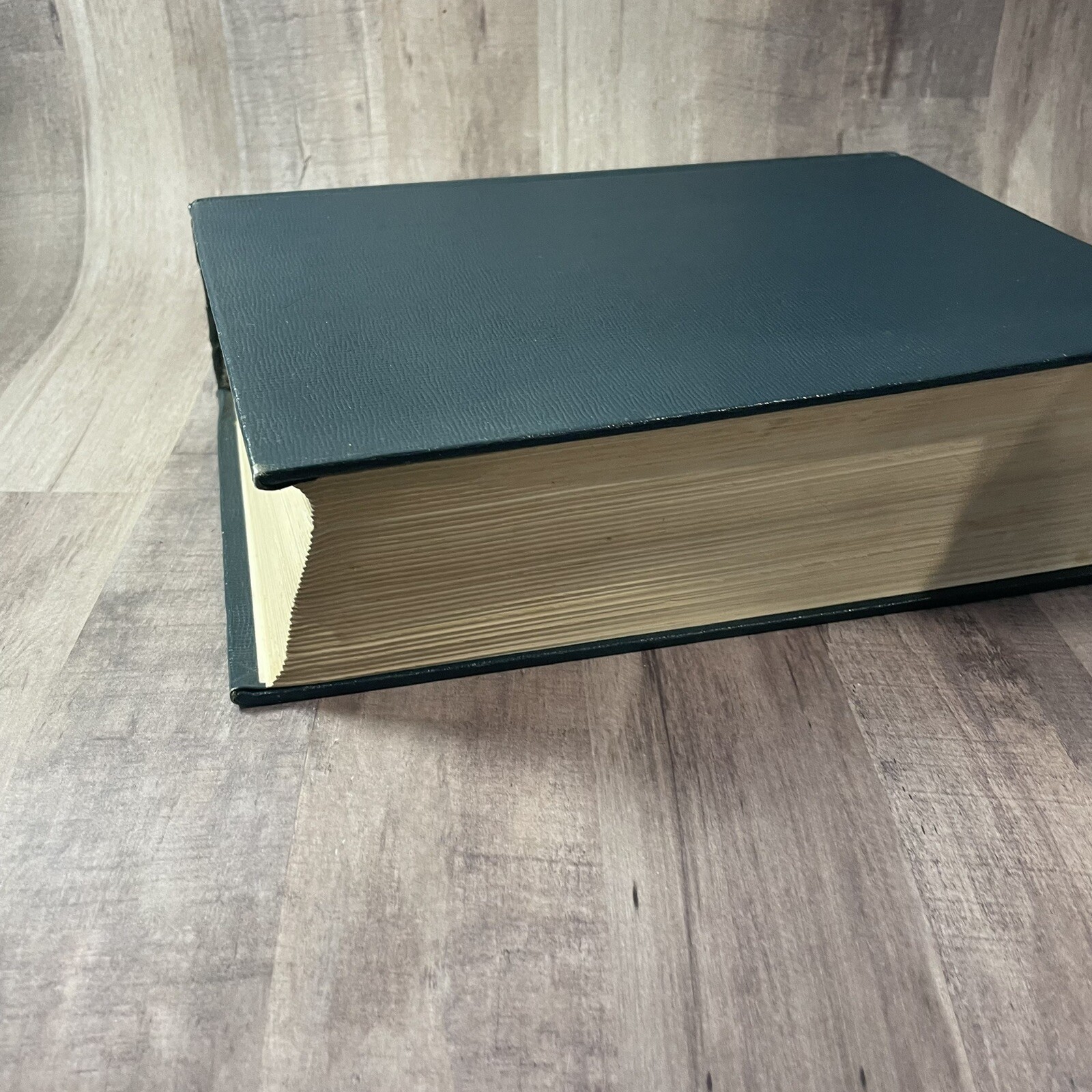 Constitutional Law Cases and Materials – Ninth Edition – Gerald Gunther