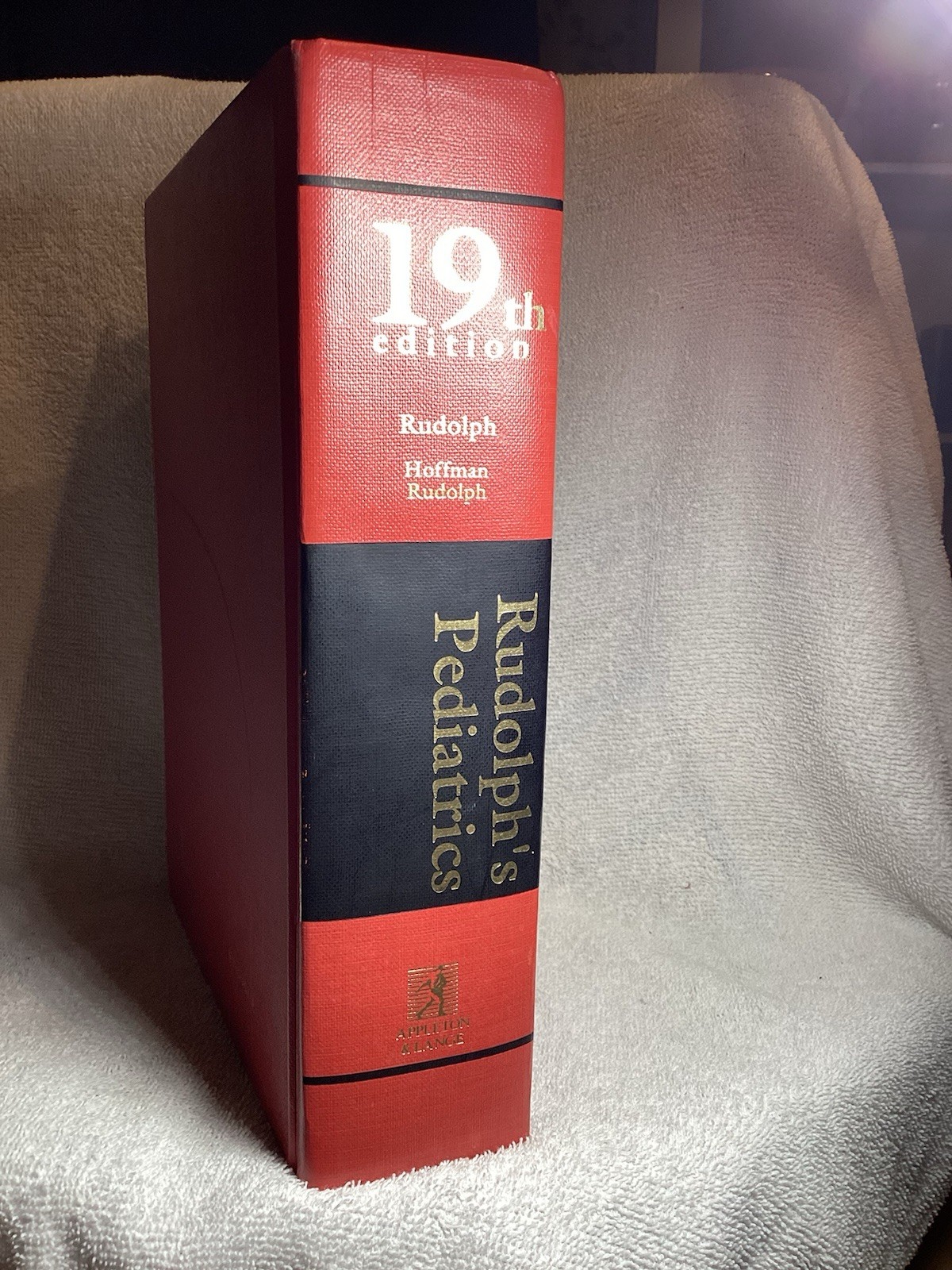 Rudolph’s Pediatrics 19th Edition Abraham M. Rudolph 2111 Pages 9x 11.