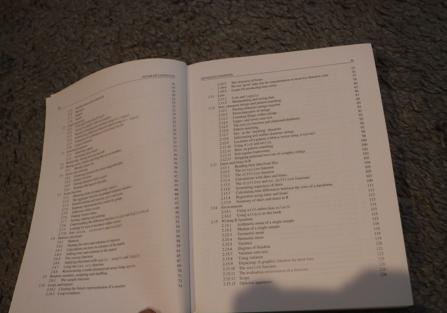 R Book by Michael J. Crawley (2013, statistical techniques SOFTWARE BOOK