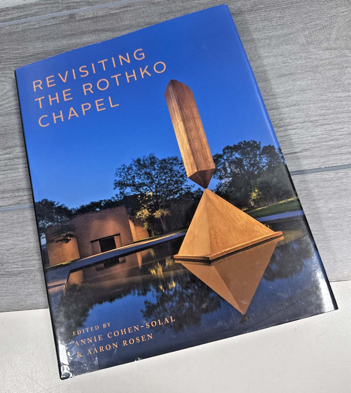 Revisiting the Rothko Chapel – 9782503594767 HC Book 2024