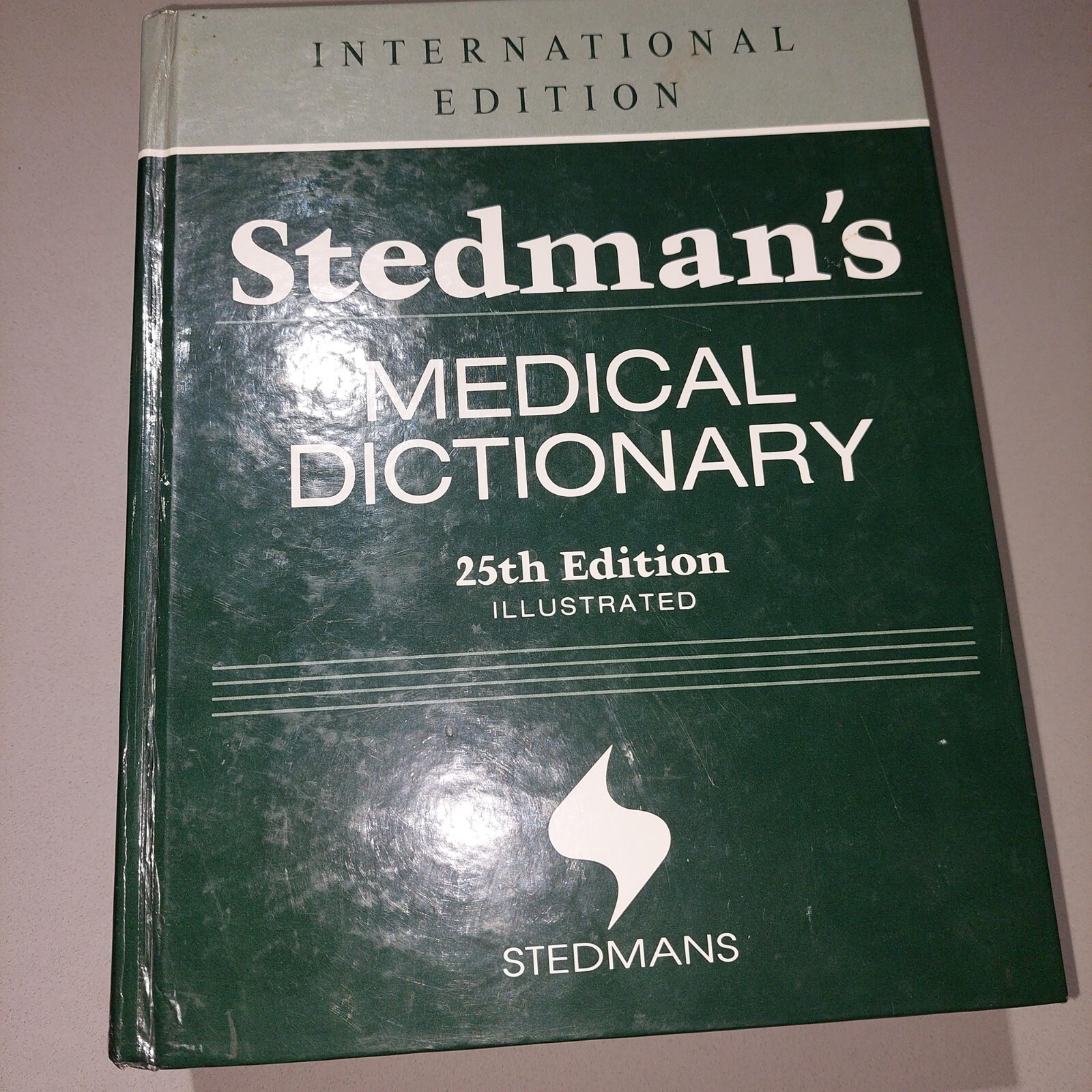 Stedman’s Medical Dictionary 25th edition Illustrated Hardcover Reference Book