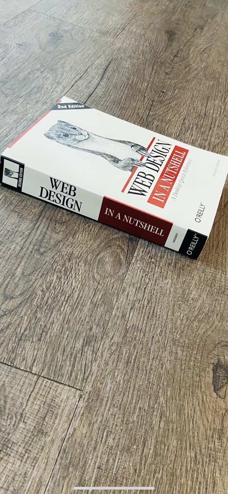 Web Design in a Nutshell: A Desktop Quick Reference 2nd Edition Paperback Book