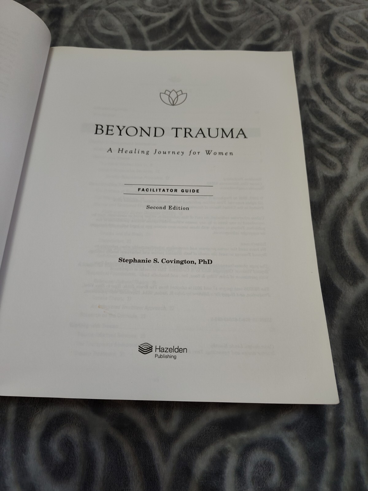 Beyond Trauma Facilitator Guide : A Healing Journey for Women by Stephanie S….