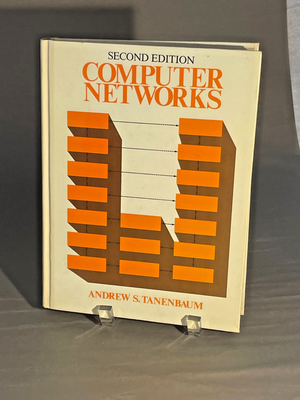 Computer Networks Hardcover Andrew S. Tanenbaum (ISBN:013162959X) (1684)