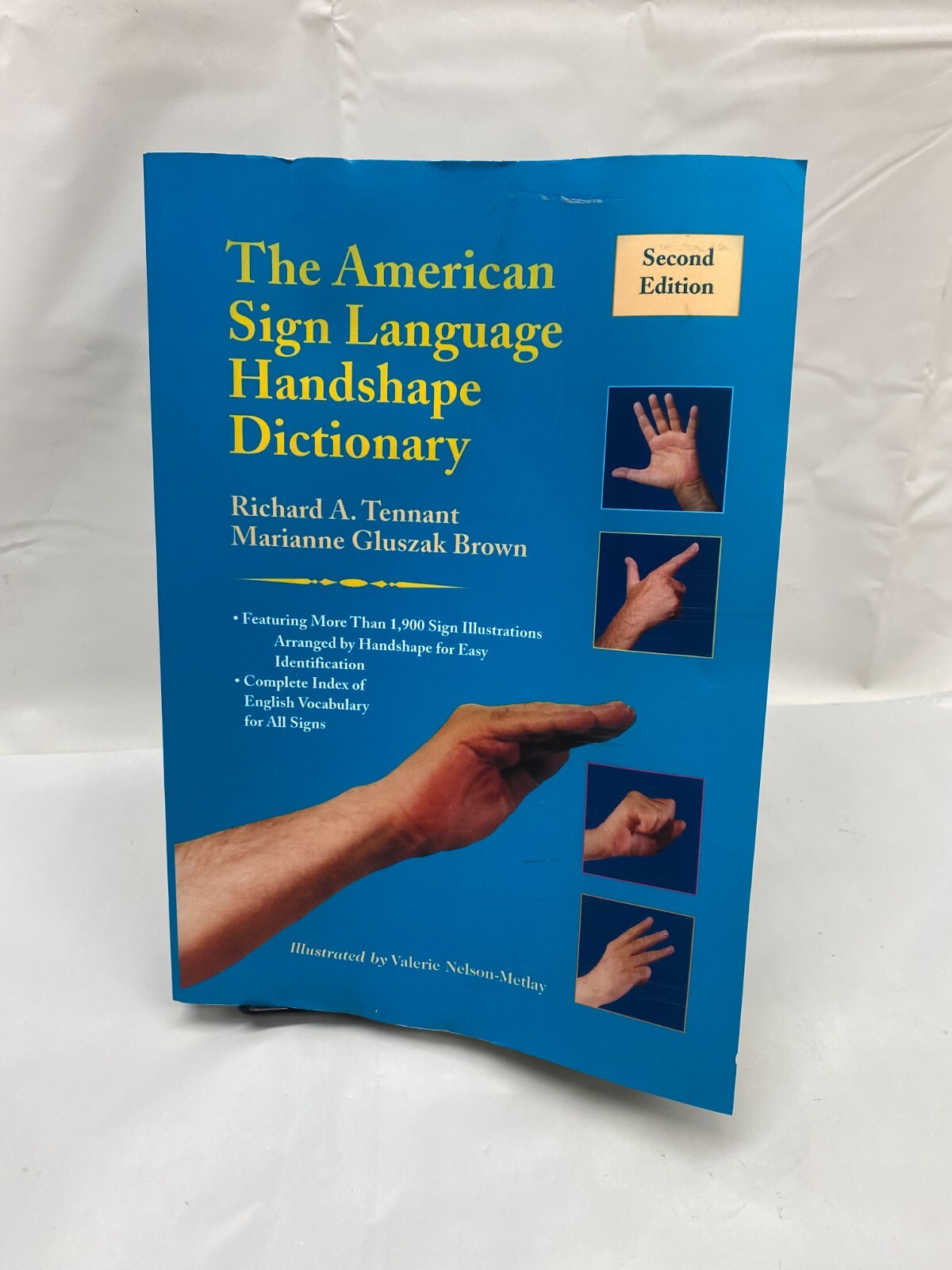 American Sign Language Handshape Dictionary by Richard A. Tennant and…