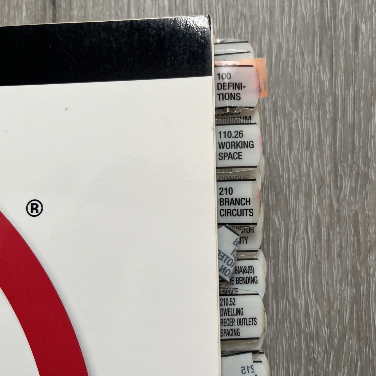NFPA 70 National Electrical Code 2011 National Fire Protection Association (NFPA