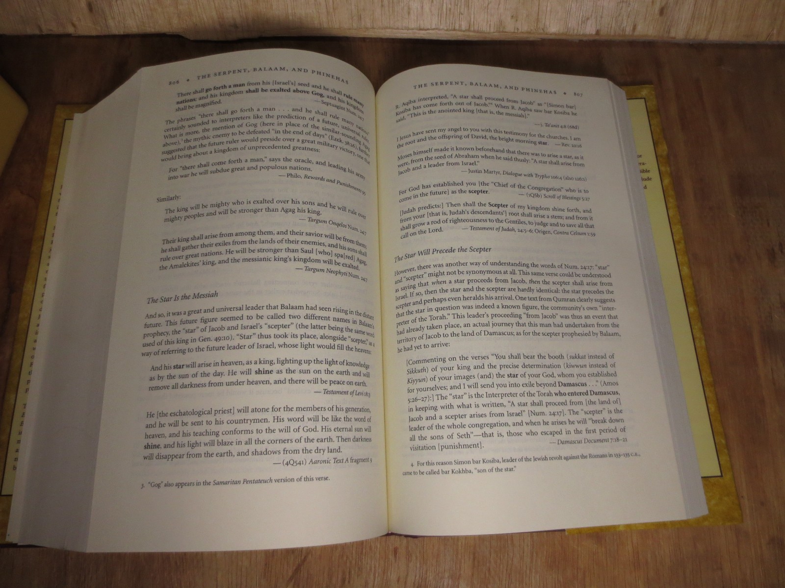 Traditions of the Bible : A Guide to the Bible As It Was at the Start 1998