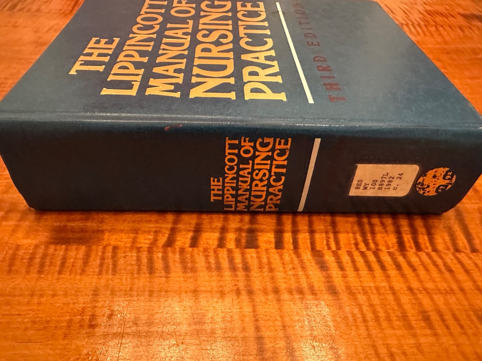 Lippincott Manual of Nursing Practice — Third Edition — 1531 Pages