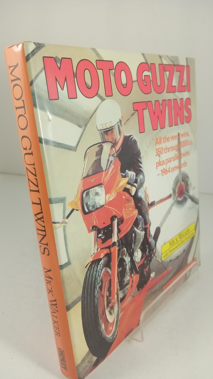 Moto Guzzi Twins by Mick Walker (1986, Hardcover)