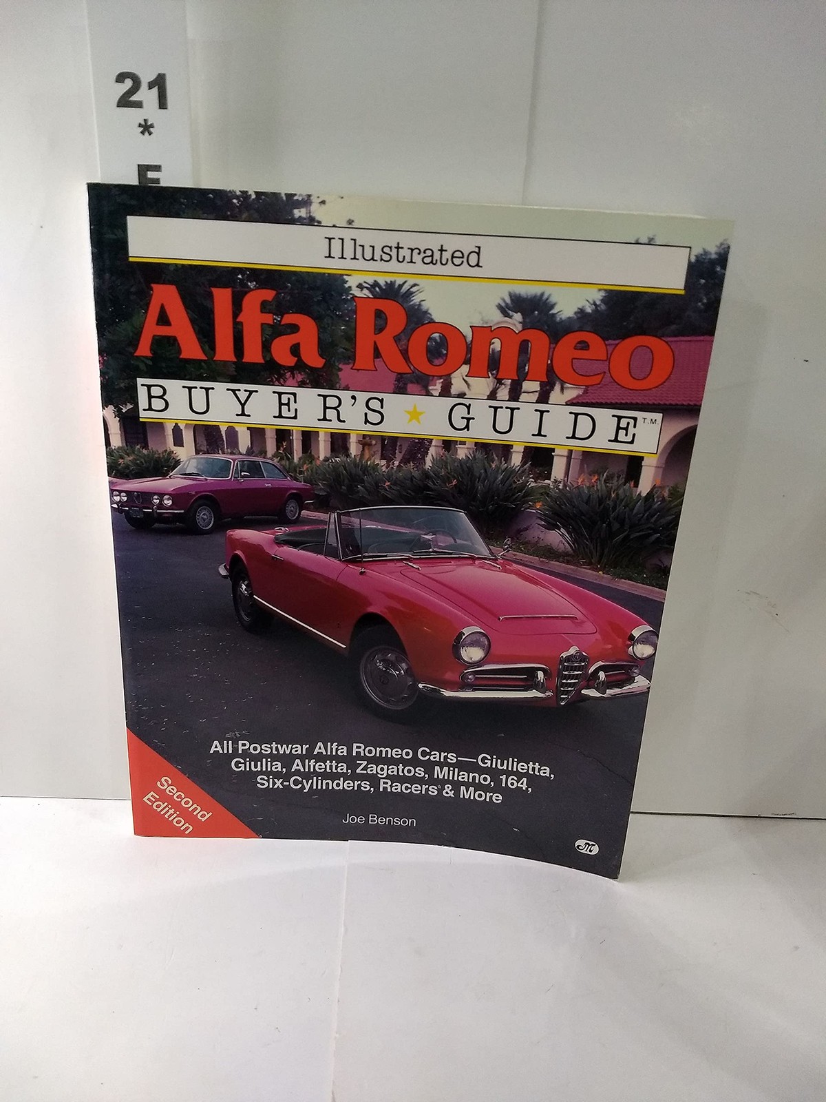 Illustrated Alfa Romeo Buyer’s Guide (Illustrated Buyer’s Guide) – paperback…