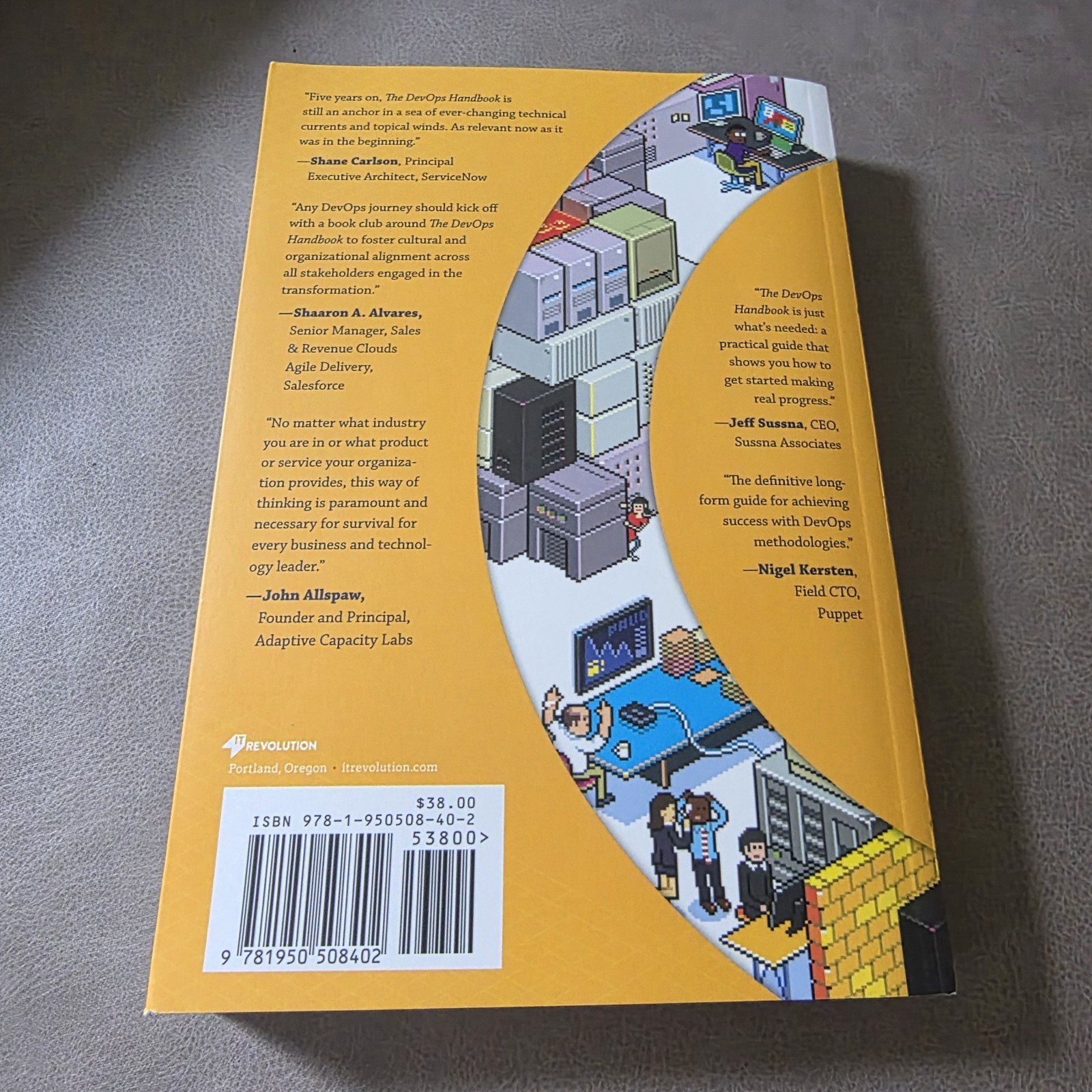 THE DEV OPS HANDBOOK, GENE KIM, TRADE PAPERBACK, 2021,