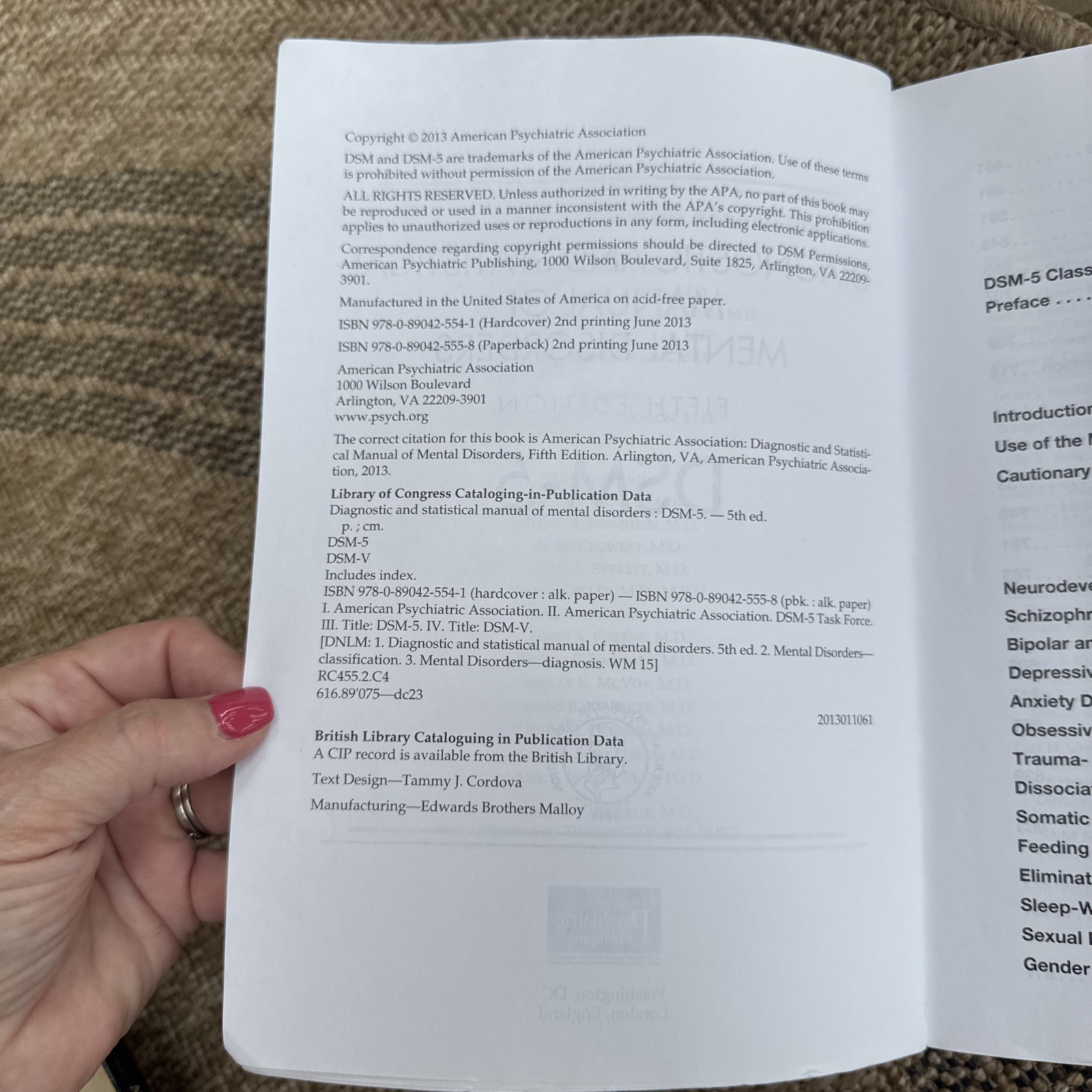 Diagnostic and Statistical Manual of Mental Disorders – DSM-5 by American TABS
