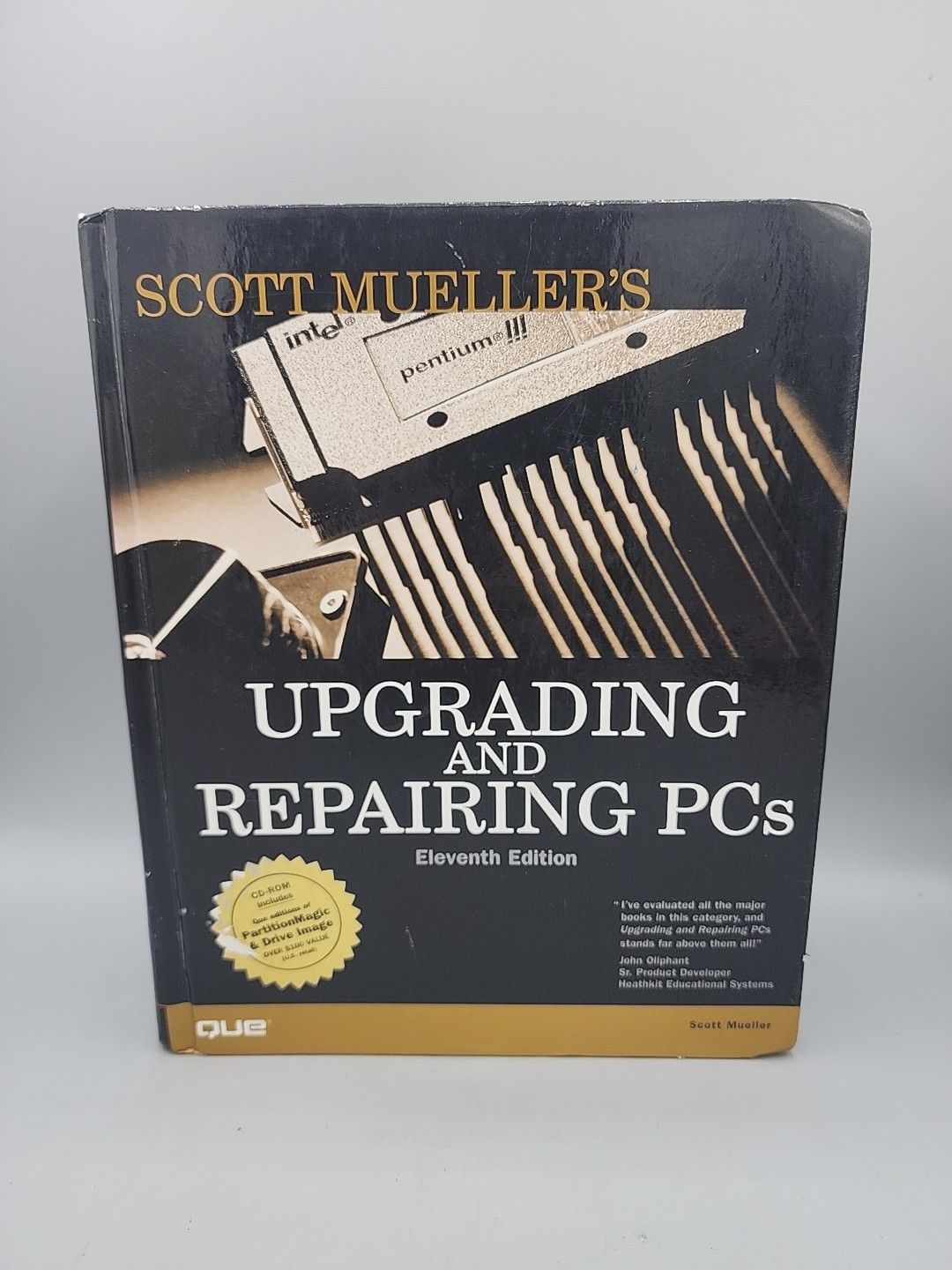 Upgrading & Repairing PC’s Book Scott Mueller 11th Ed Hardcover No CD ROM