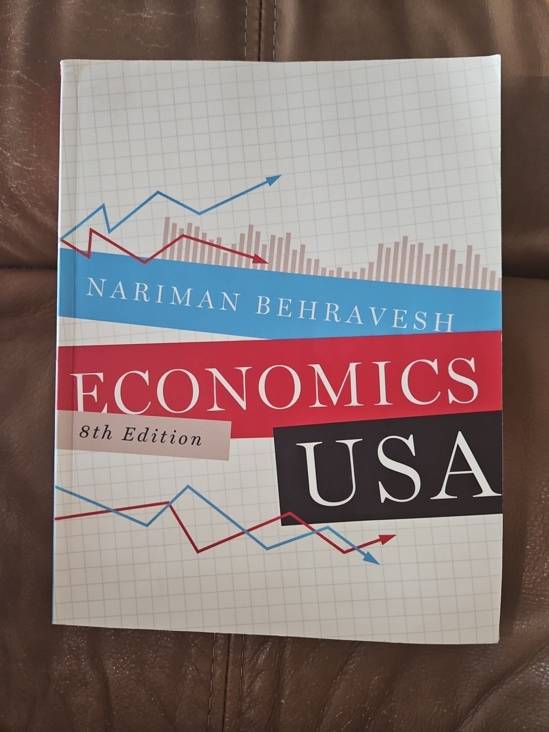 VG Economics USA 8th Ed Nariman Behravesh 2014 Trade Paperback