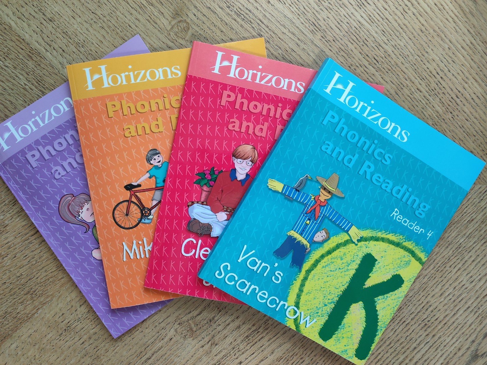 Horizons Kindergarten Readers Lot of 4 Complete Set – Excellent – Free Shipping