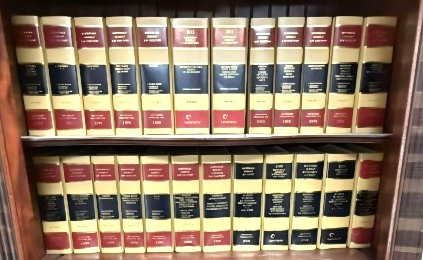 Martindale-Hubbell 2000’s Law Digest & Directory/1999Law Directory Lexis Nexis