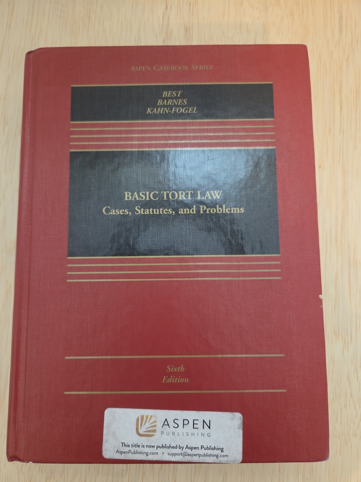 101 Basic Tort Law : Cases, Statutes, and Problems 6th 9781543838749