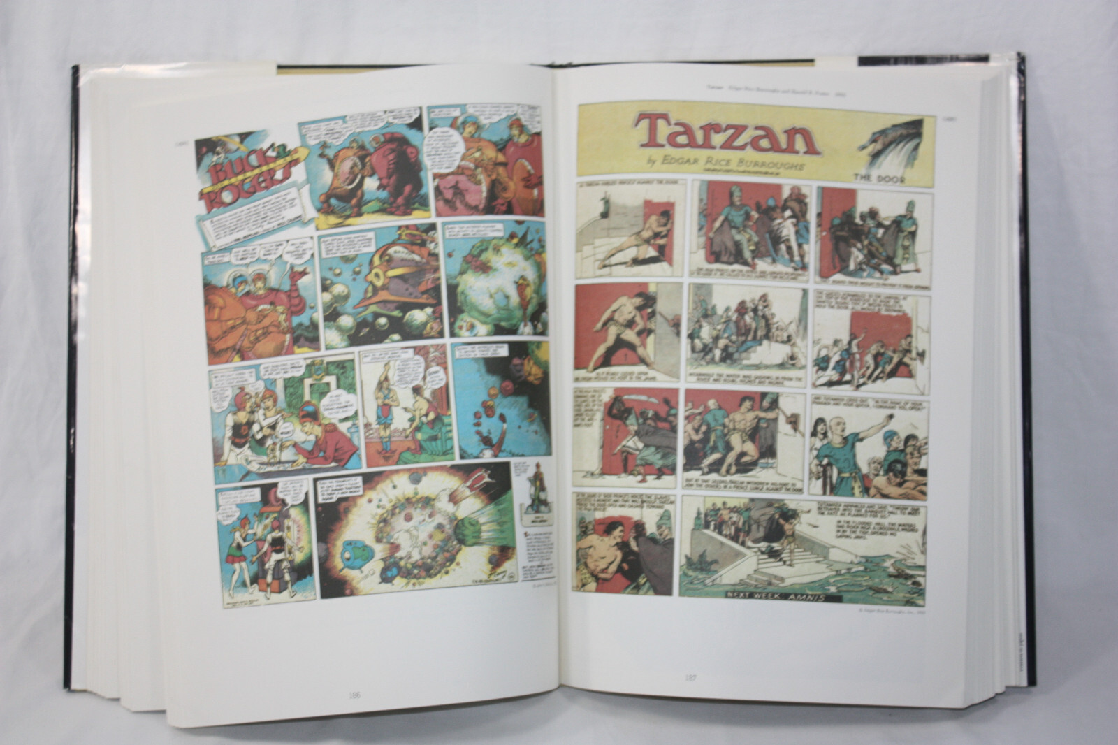 The Smithsonian Collection of Newspaper Comics – Hardcover Book -v