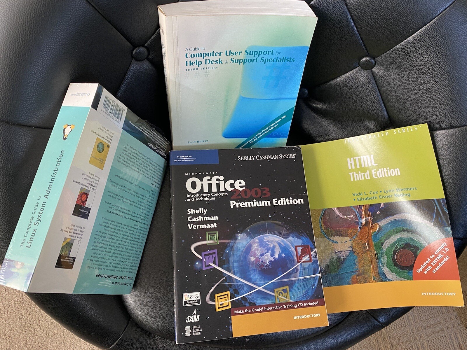 The Complete Guide to Linux System Administration [Networking] Help Desk & HTML