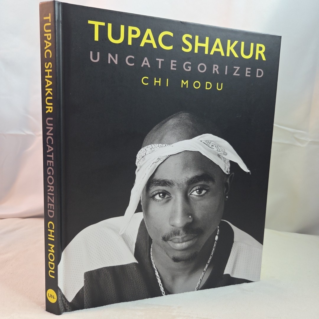 Tupac Shakur: Uncategorized by Chi Modu Photography Hip Hop 1990s Hardcover