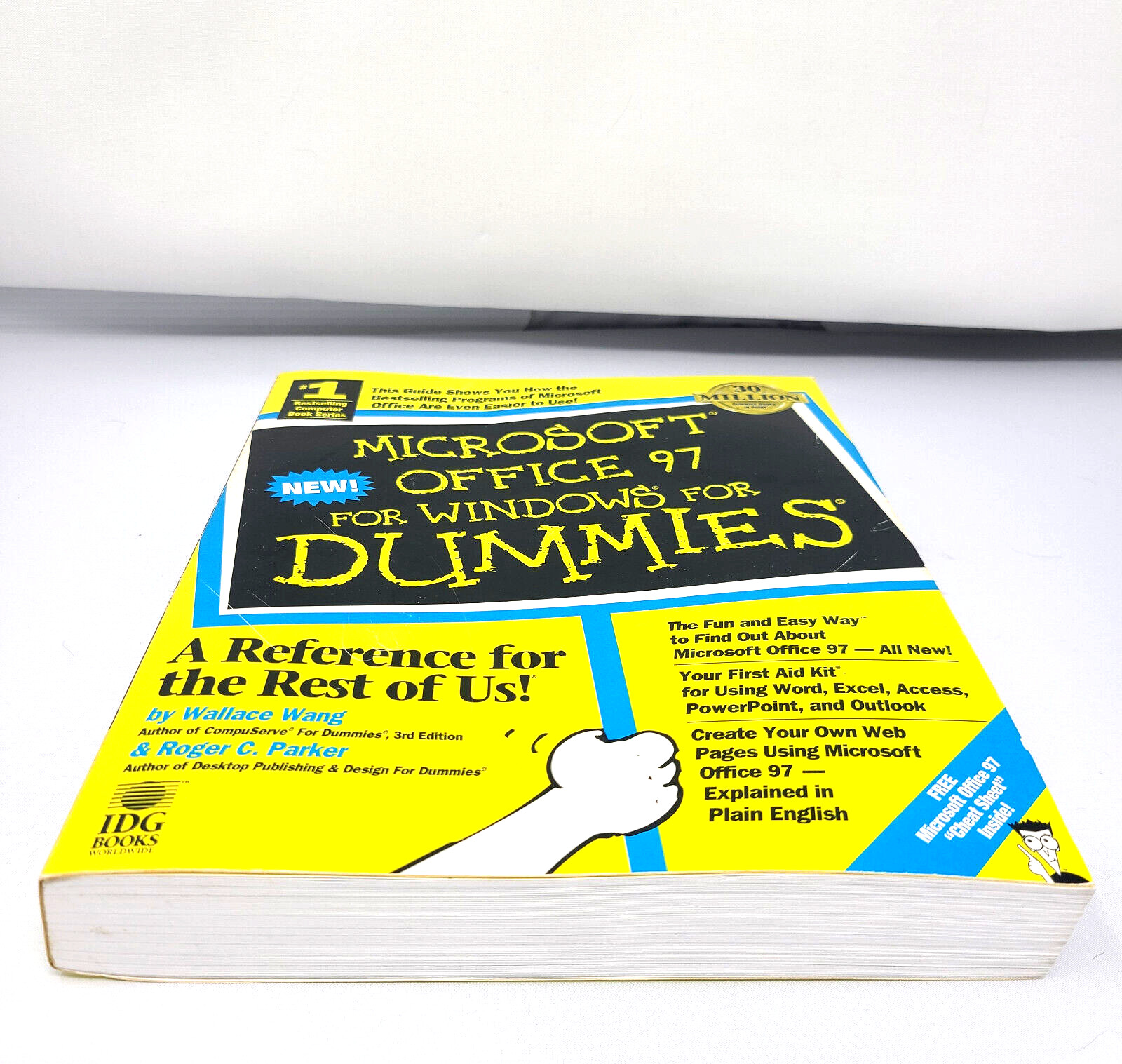 MICROSFOFT OFFICE 97 FOR WINDOWS FOR DUMMIES : Wallace Wang and Roger C. Parker